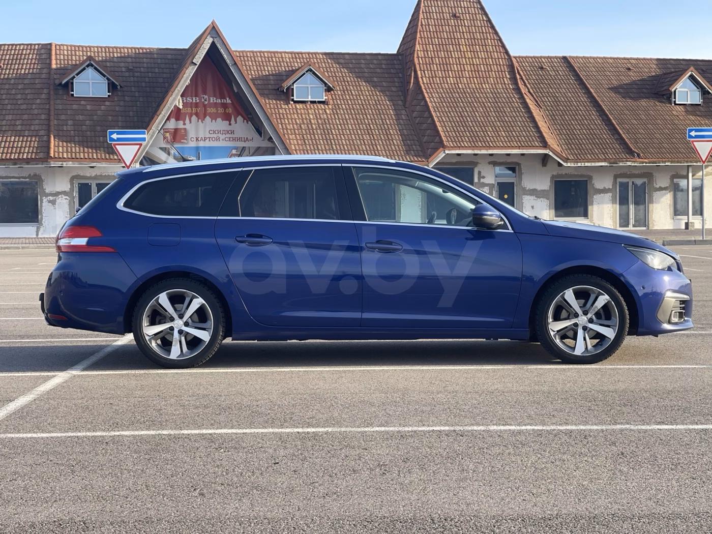 Peugeot 308 фото 3