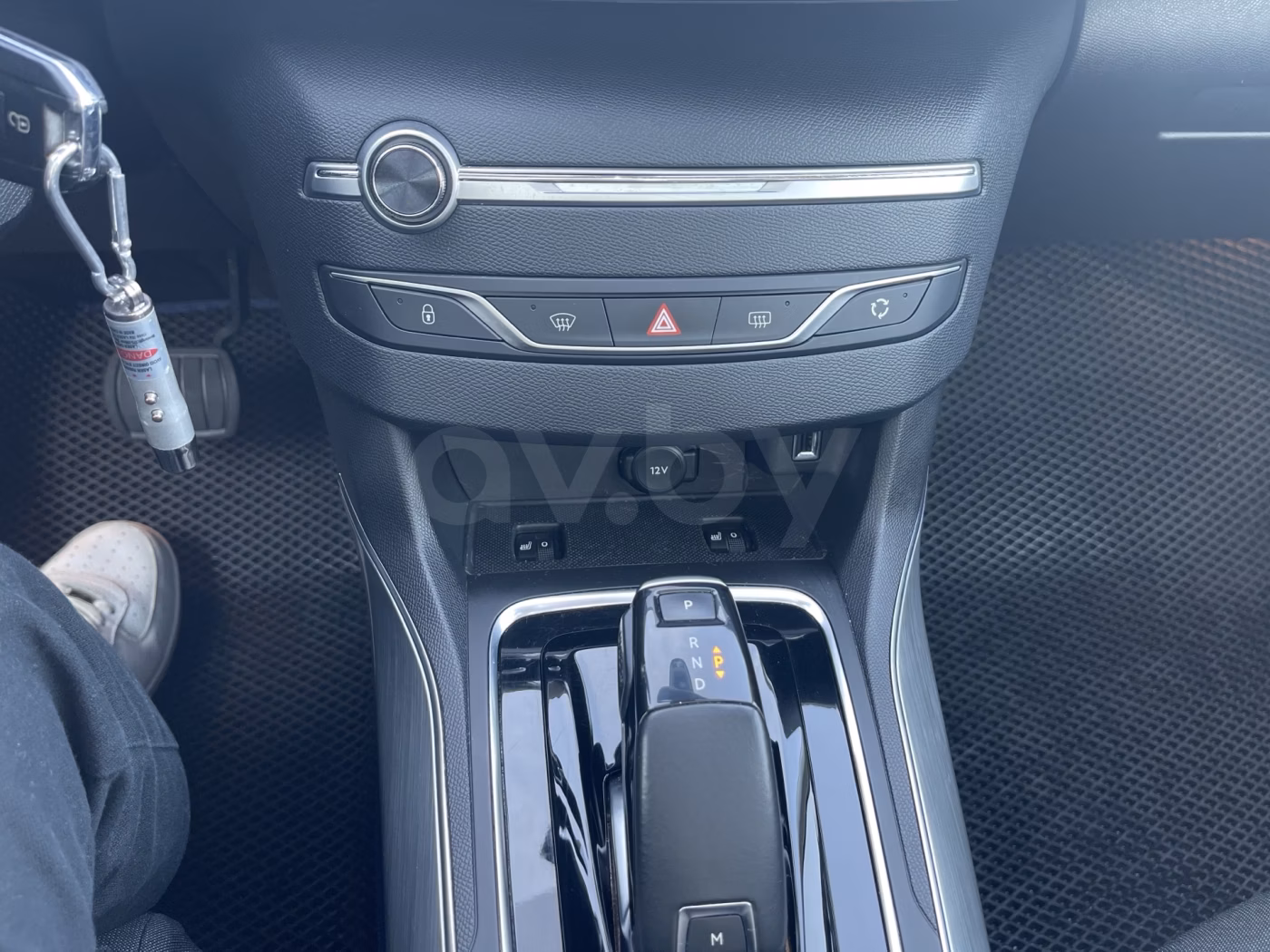 Peugeot 308 фото 10