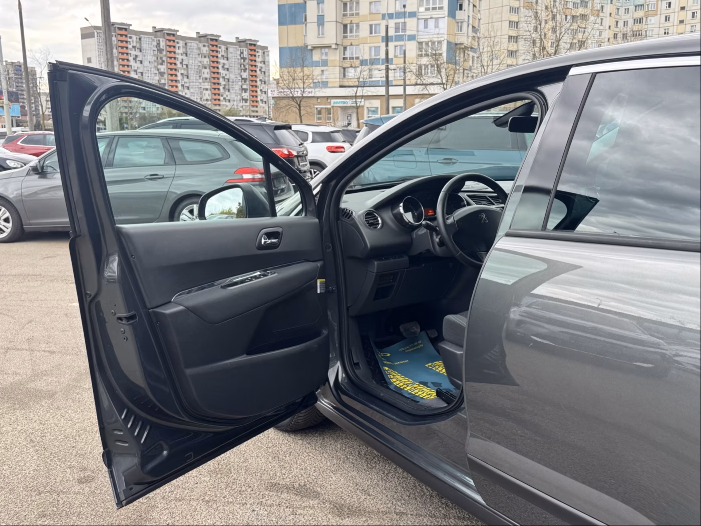 Peugeot 3008 фото 9