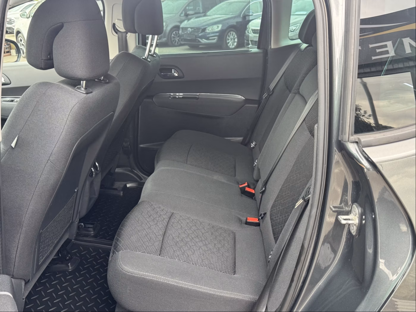 Peugeot 3008 фото 12