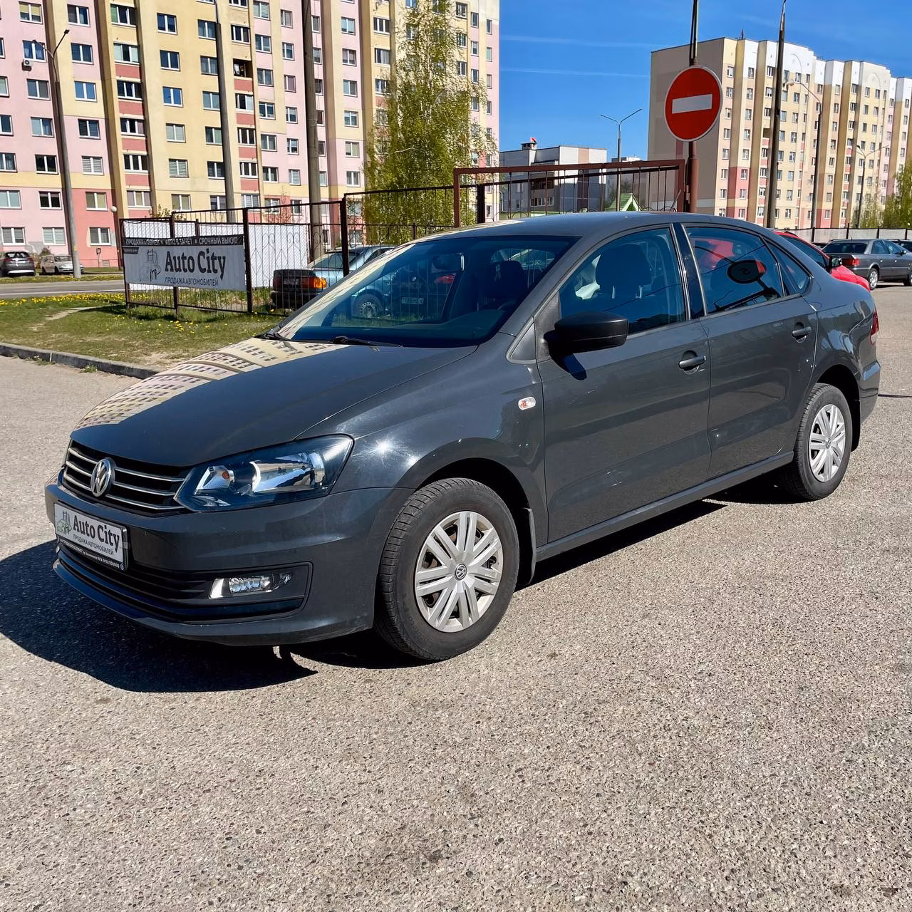 Volkswagen Polo Sedan