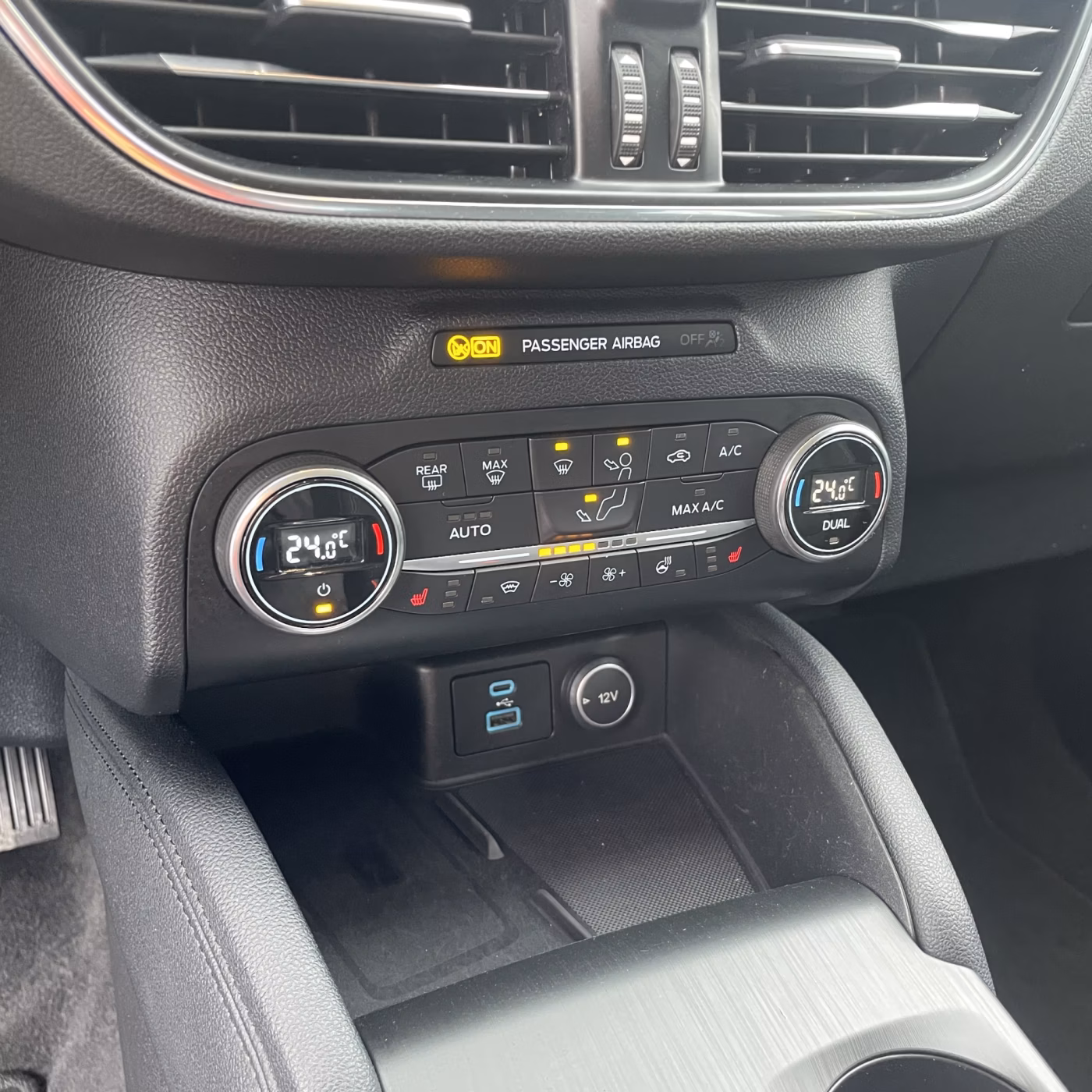 Ford Kuga фото 23