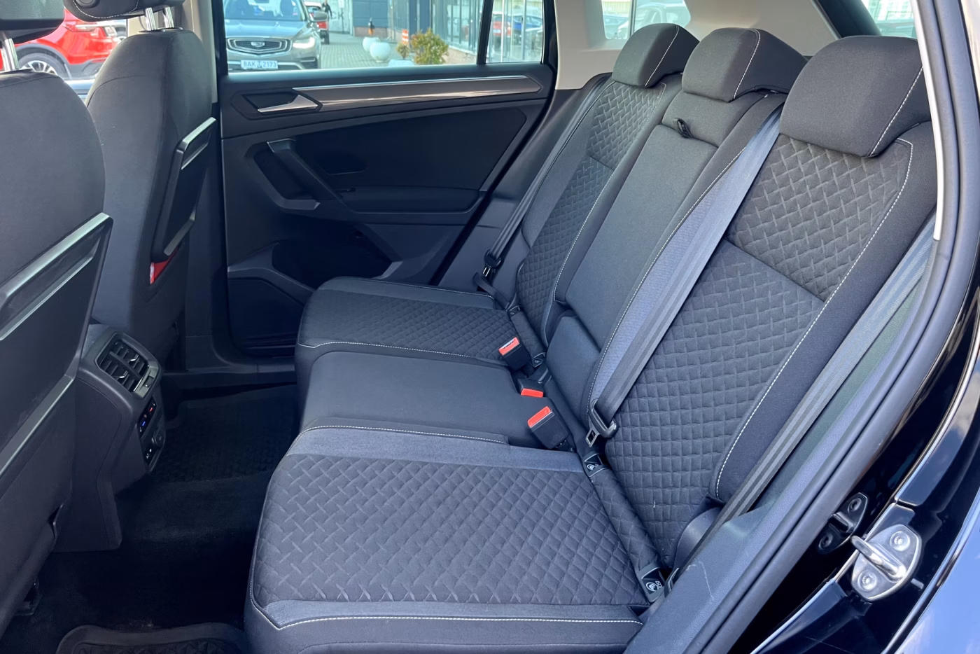 Volkswagen Tiguan фото 13