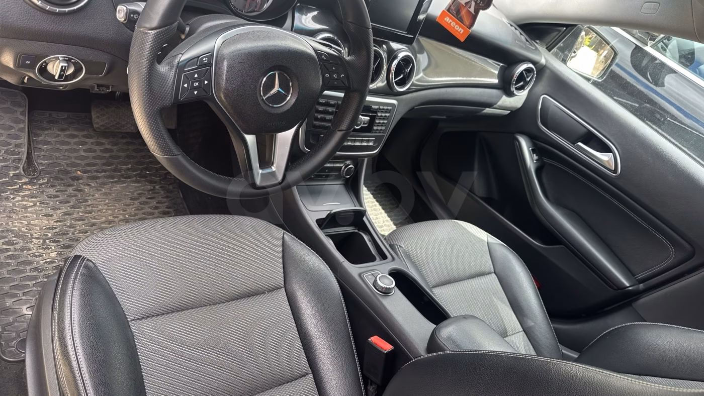 Mercedes-Benz CLA фото 8