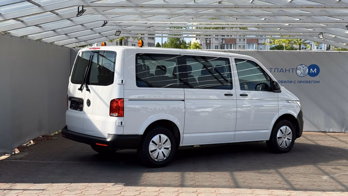 Volkswagen Caravelle фото 6