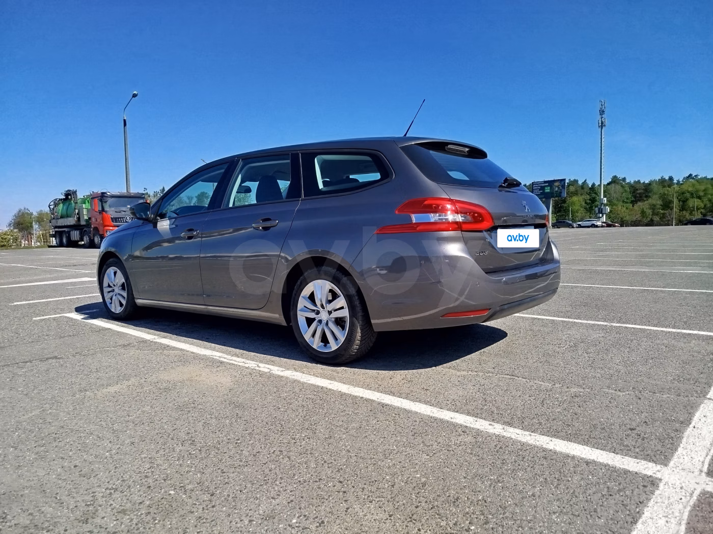 Peugeot 308 фото 9