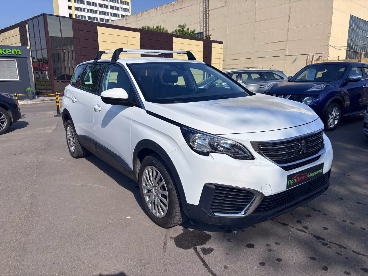 Peugeot 5008 фото 2