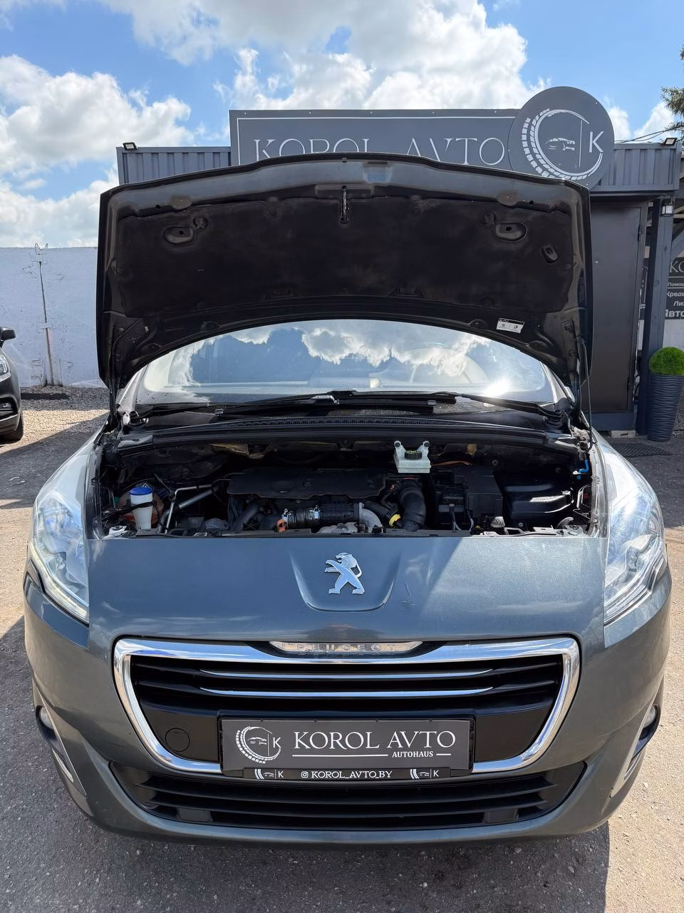 Peugeot 5008 фото 11
