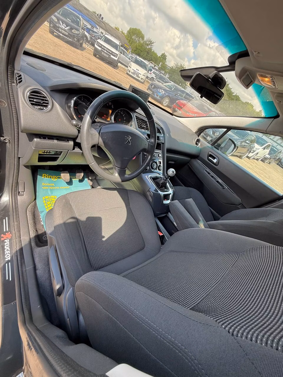 Peugeot 5008 фото 14