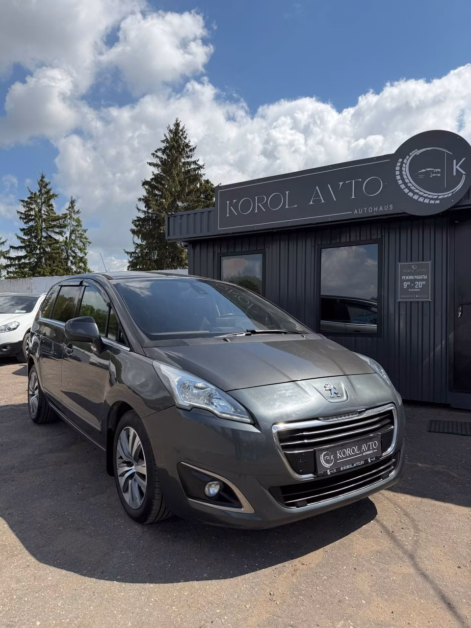 Peugeot 5008 фото 3