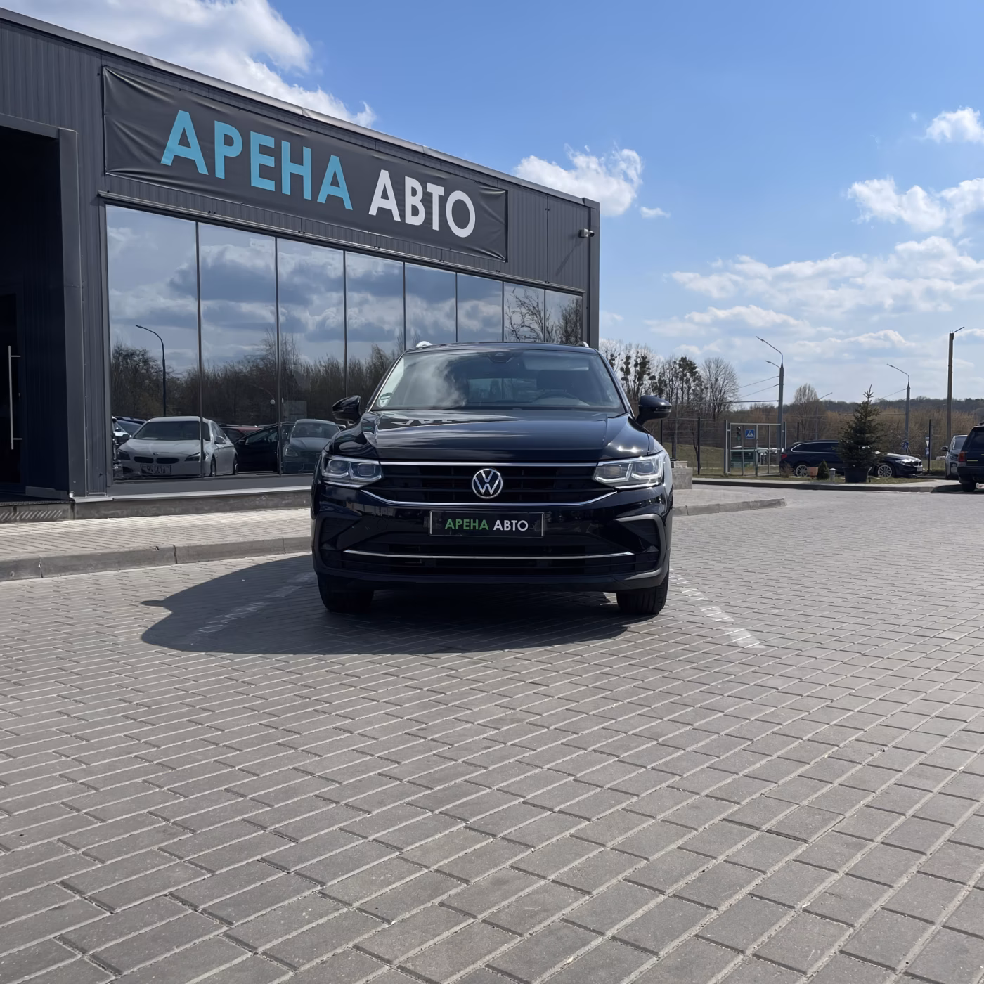 Volkswagen Tiguan фото 2