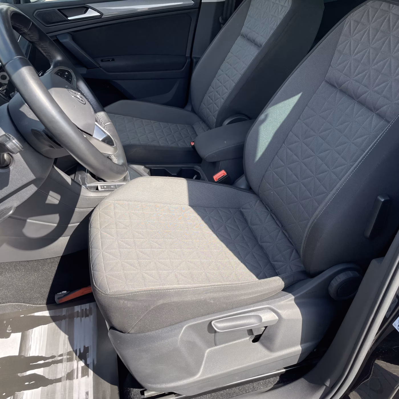 Volkswagen Tiguan фото 12