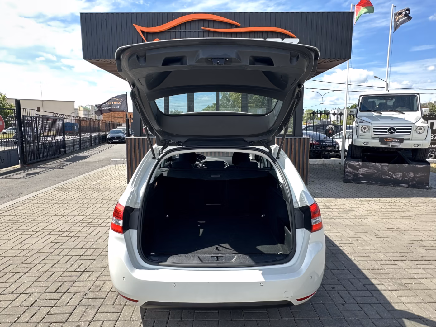 Peugeot 308 фото 7
