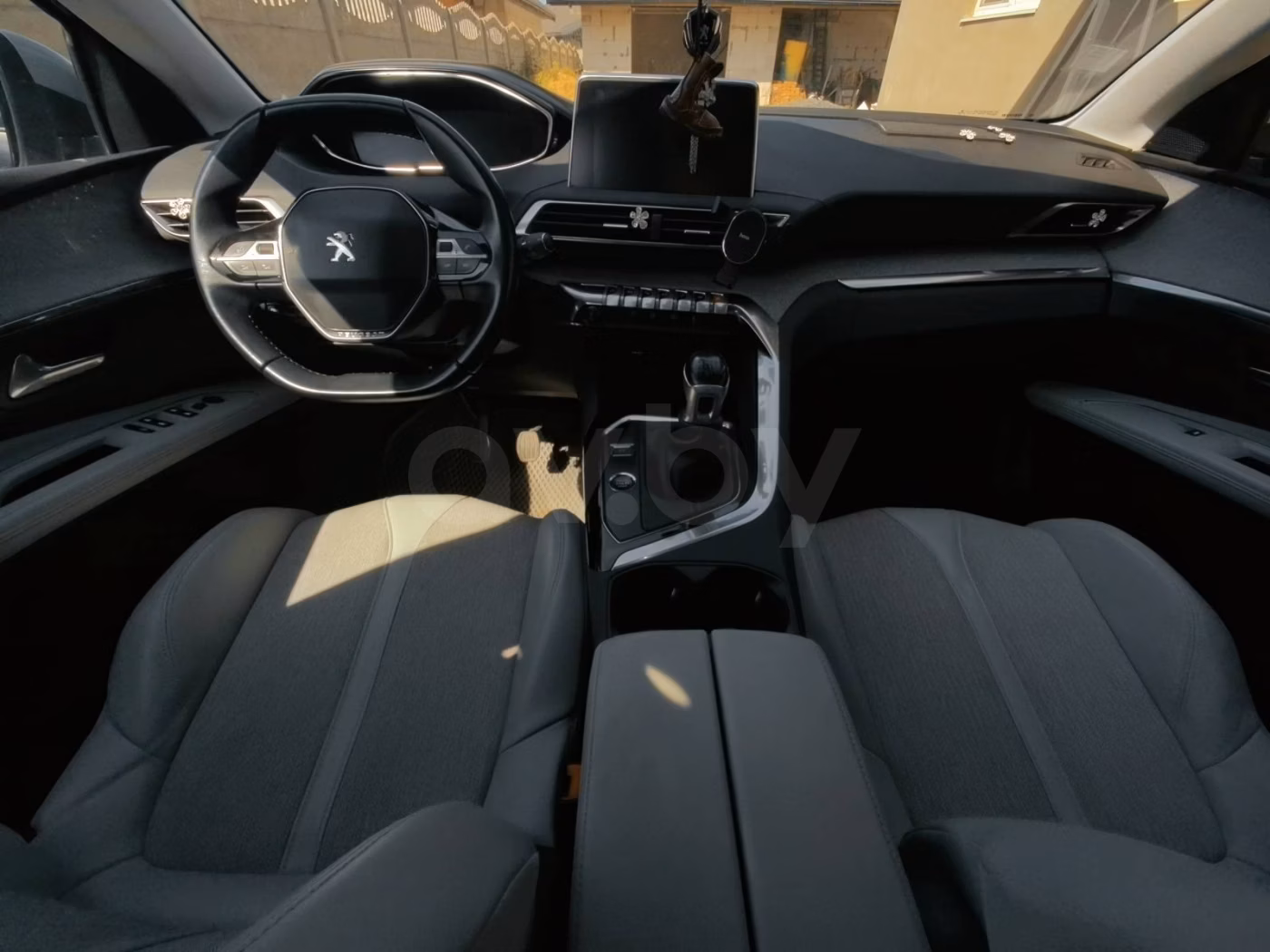 Peugeot 5008 фото 9