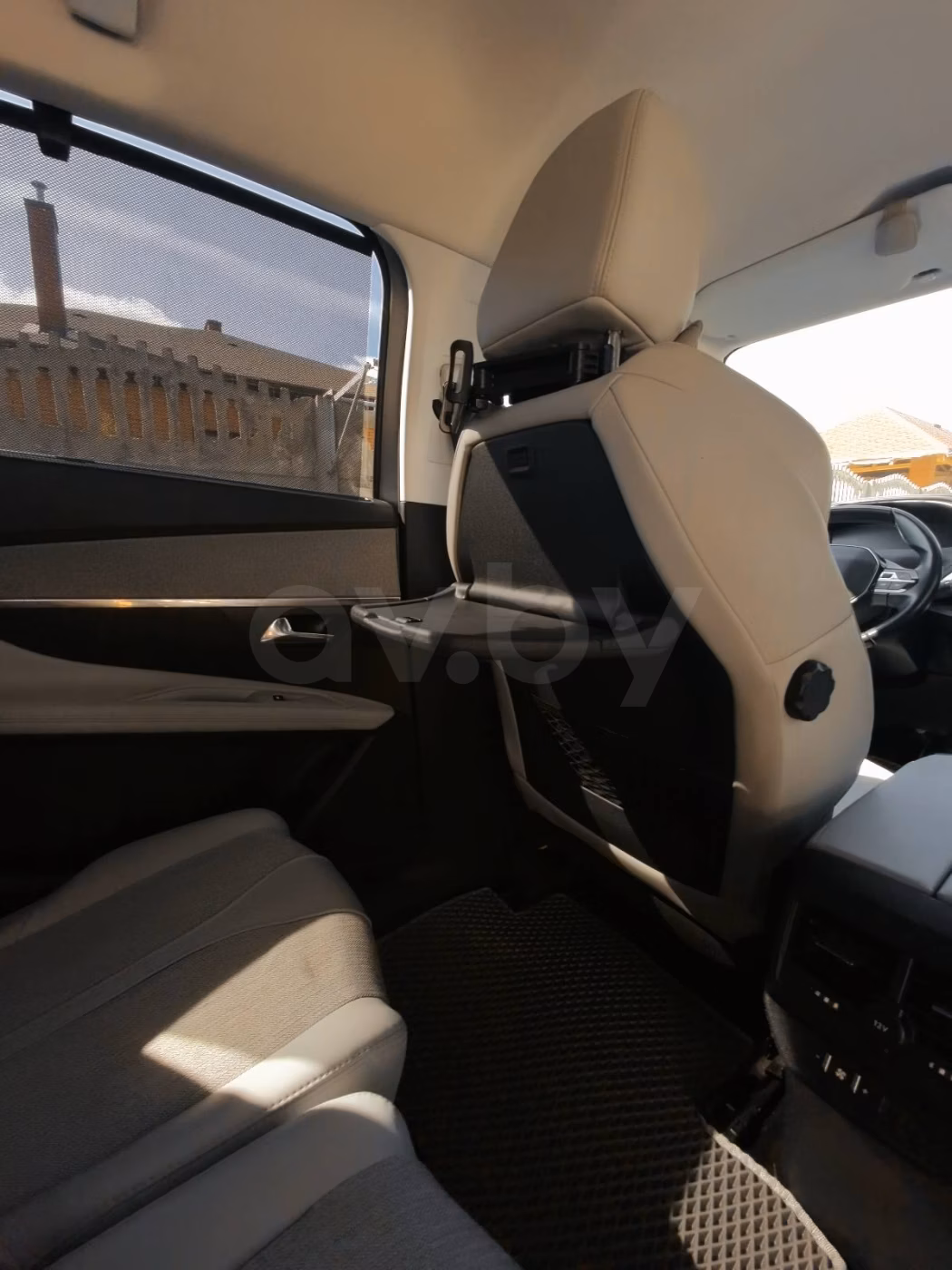 Peugeot 5008 фото 17