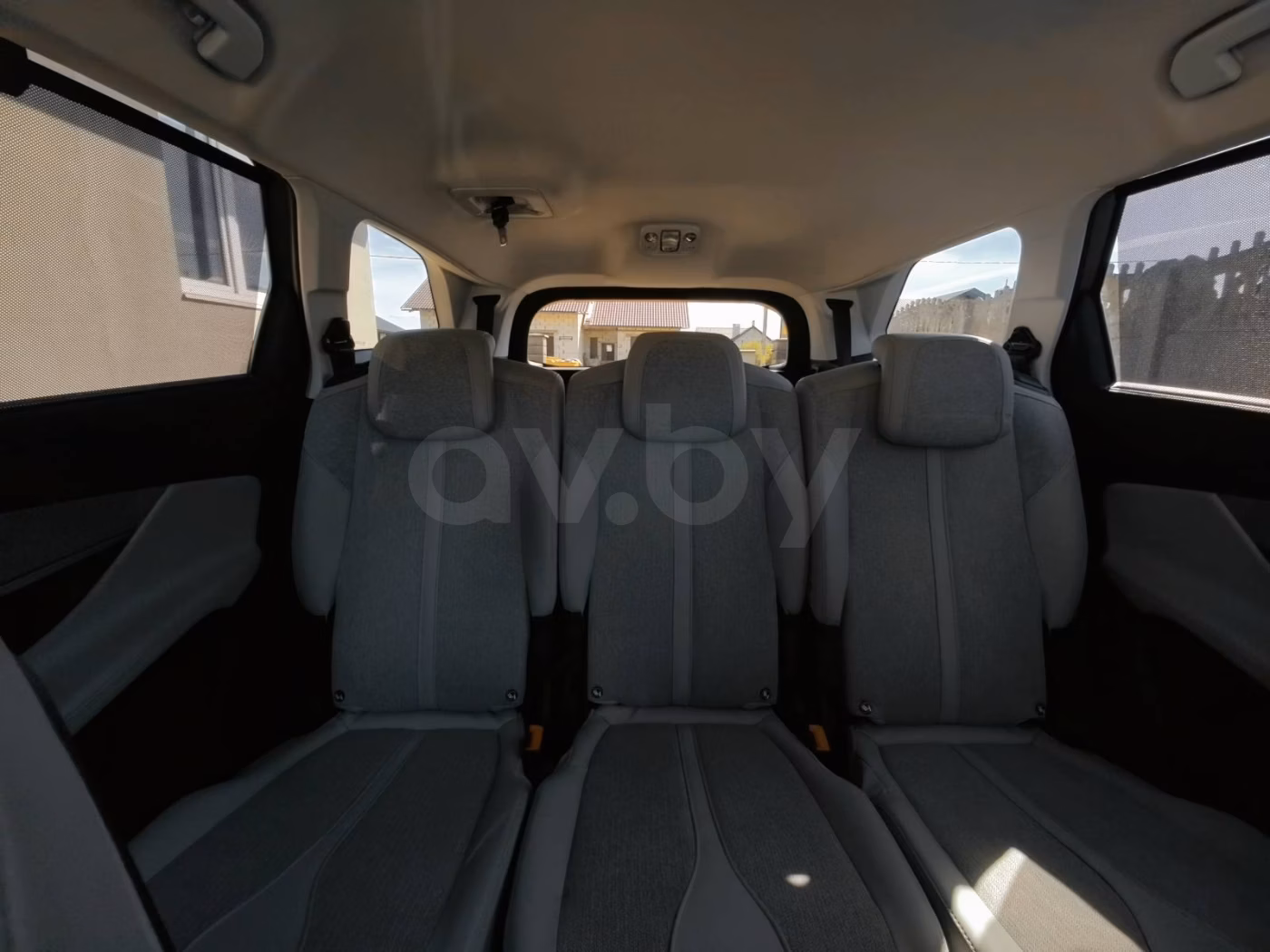 Peugeot 5008 фото 16