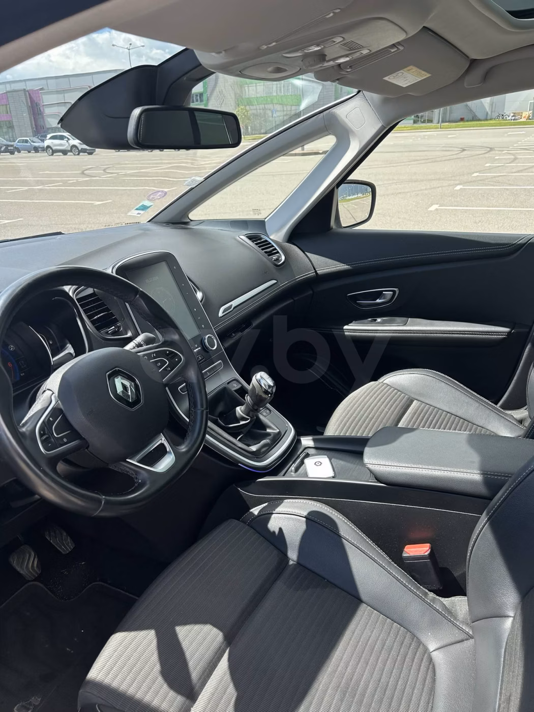 Renault Grand Scenic фото 9
