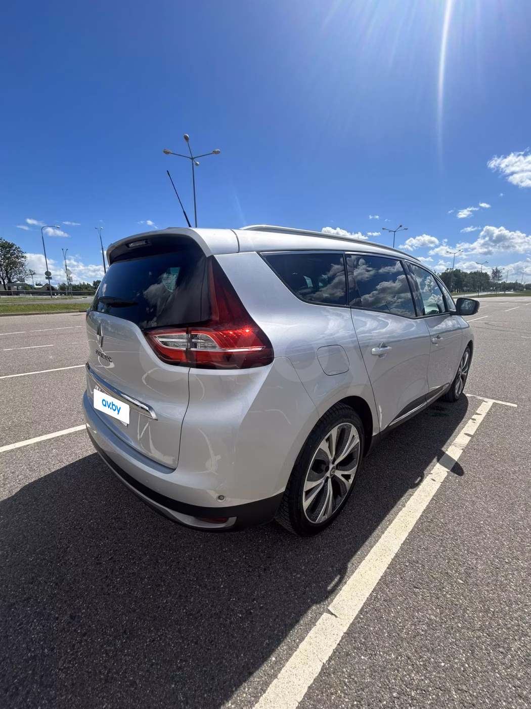 Renault Grand Scenic фото 5