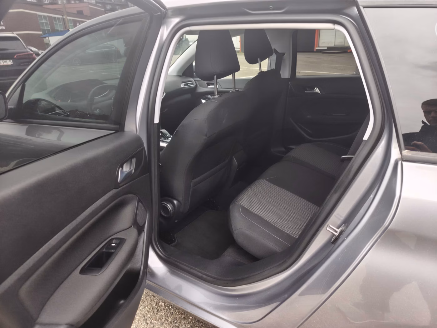 Peugeot 308 фото 11