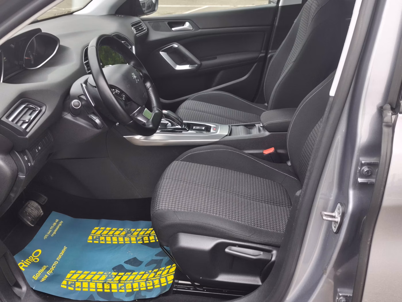 Peugeot 308 фото 10