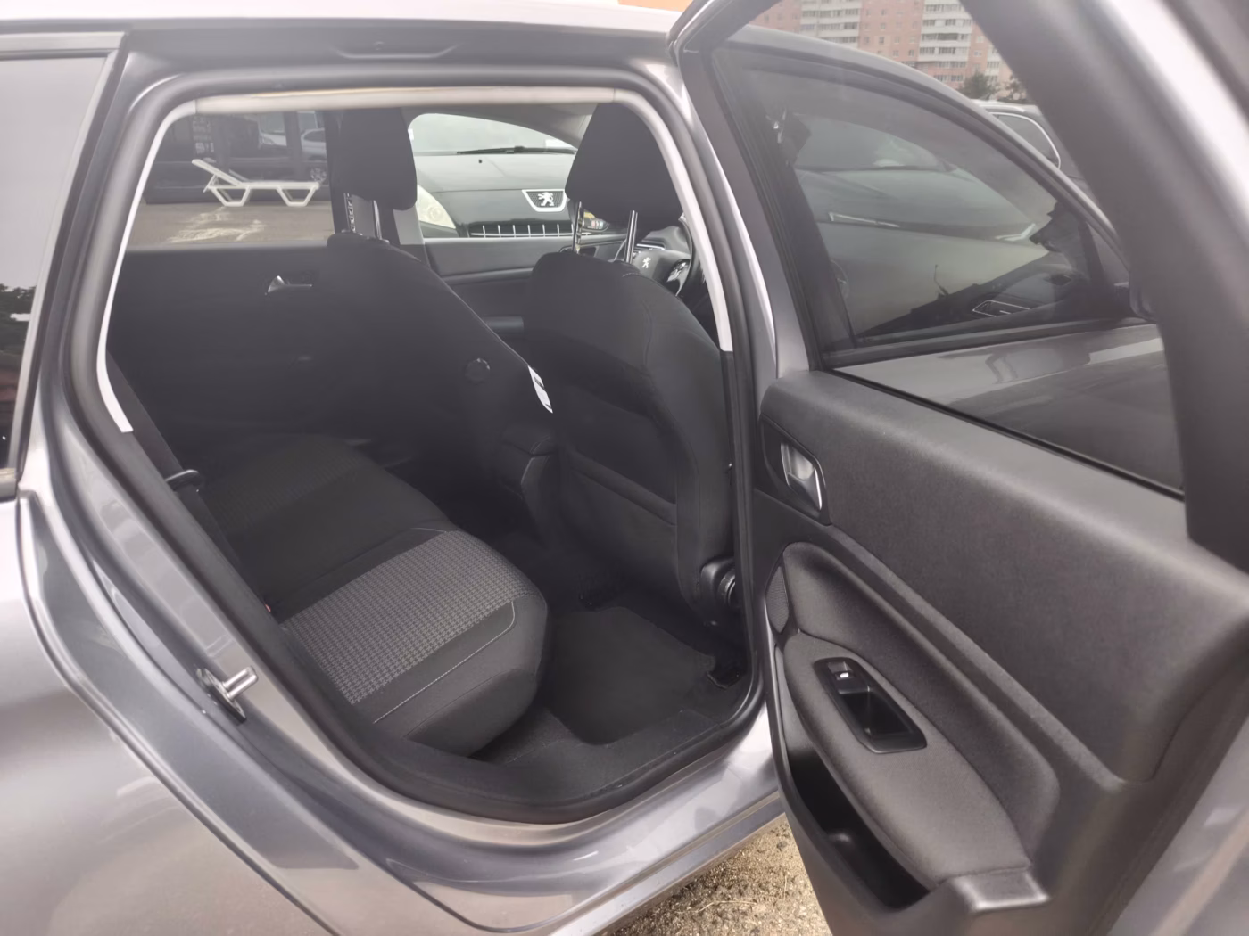 Peugeot 308 фото 15