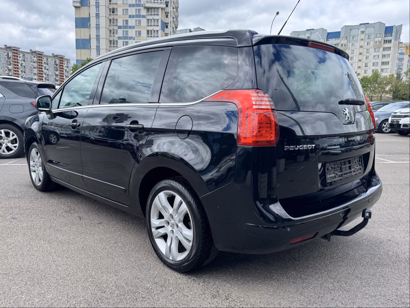 Peugeot 5008 фото 5