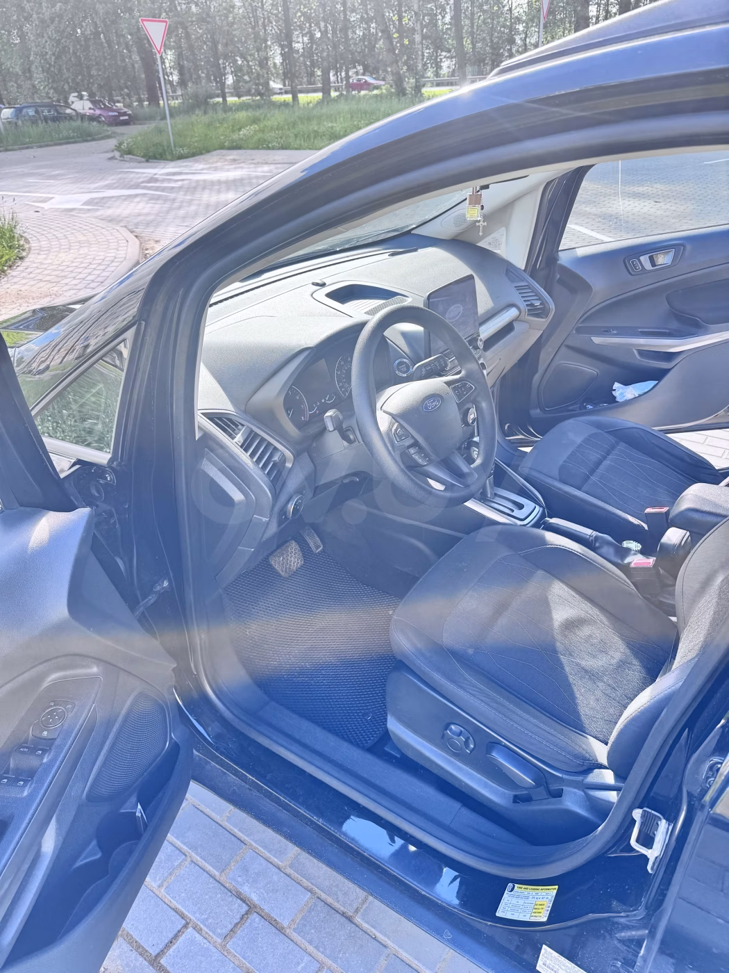 Ford EcoSport фото 8