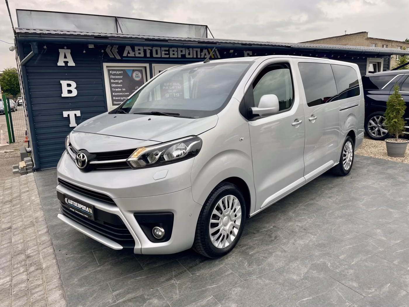 Toyota ProAce Verso фото 2