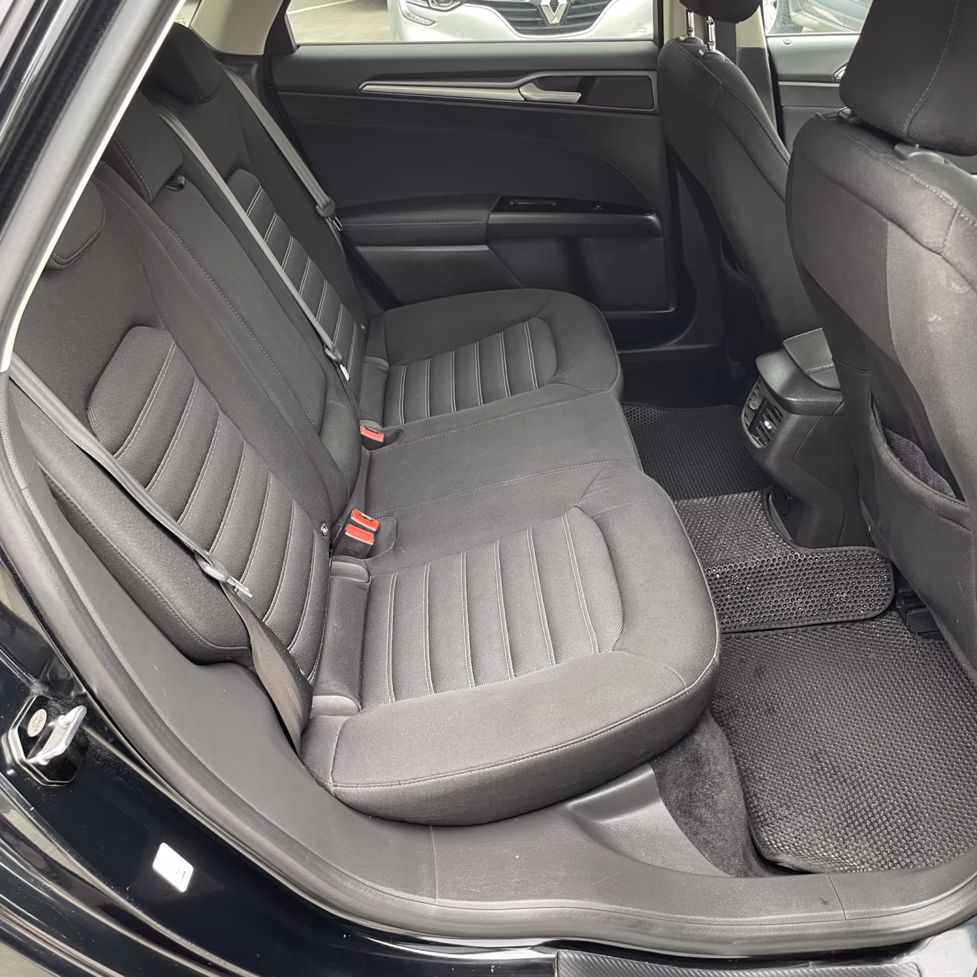 Ford Mondeo фото 21