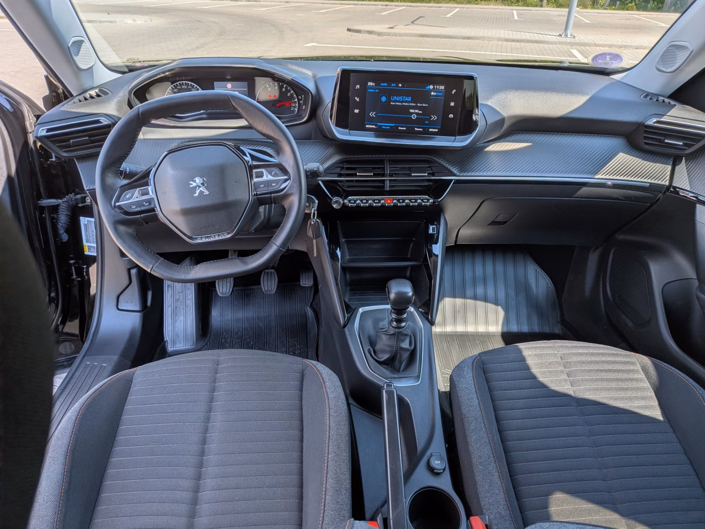 Peugeot 2008 фото 5