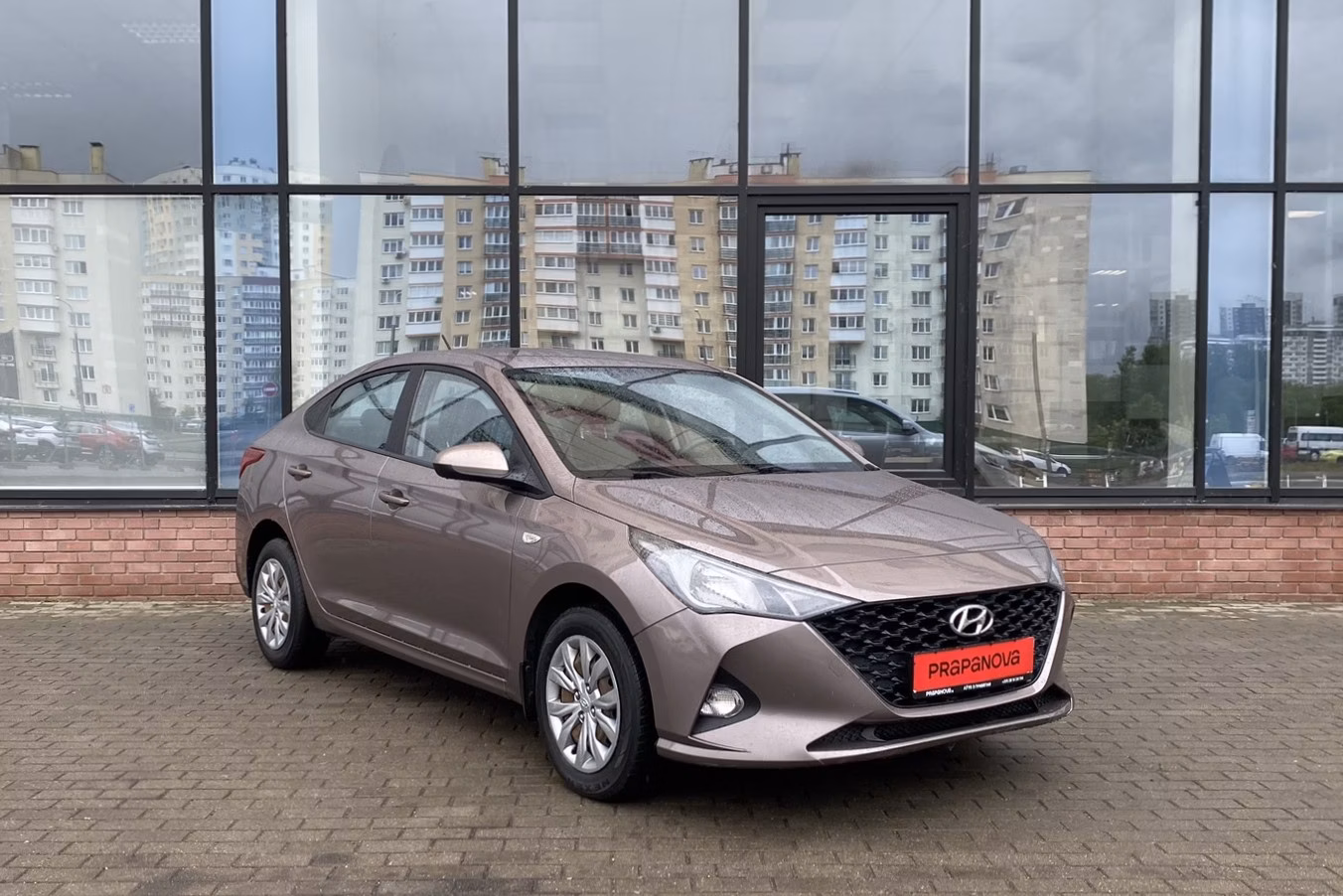 Hyundai Accent фото 3