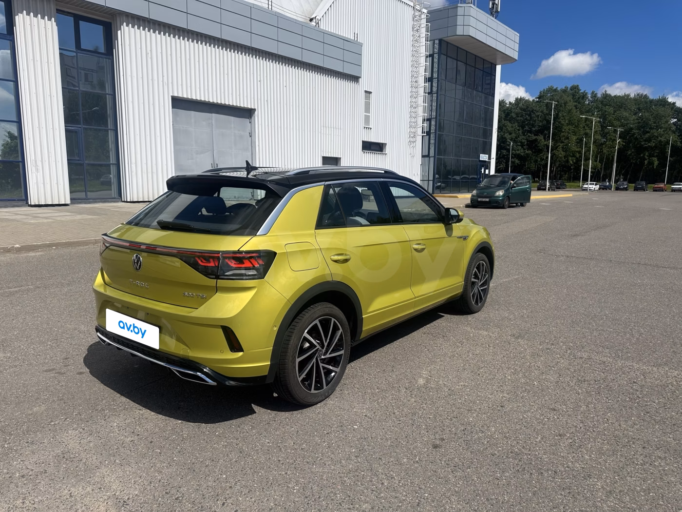 Volkswagen T-Roc фото 2