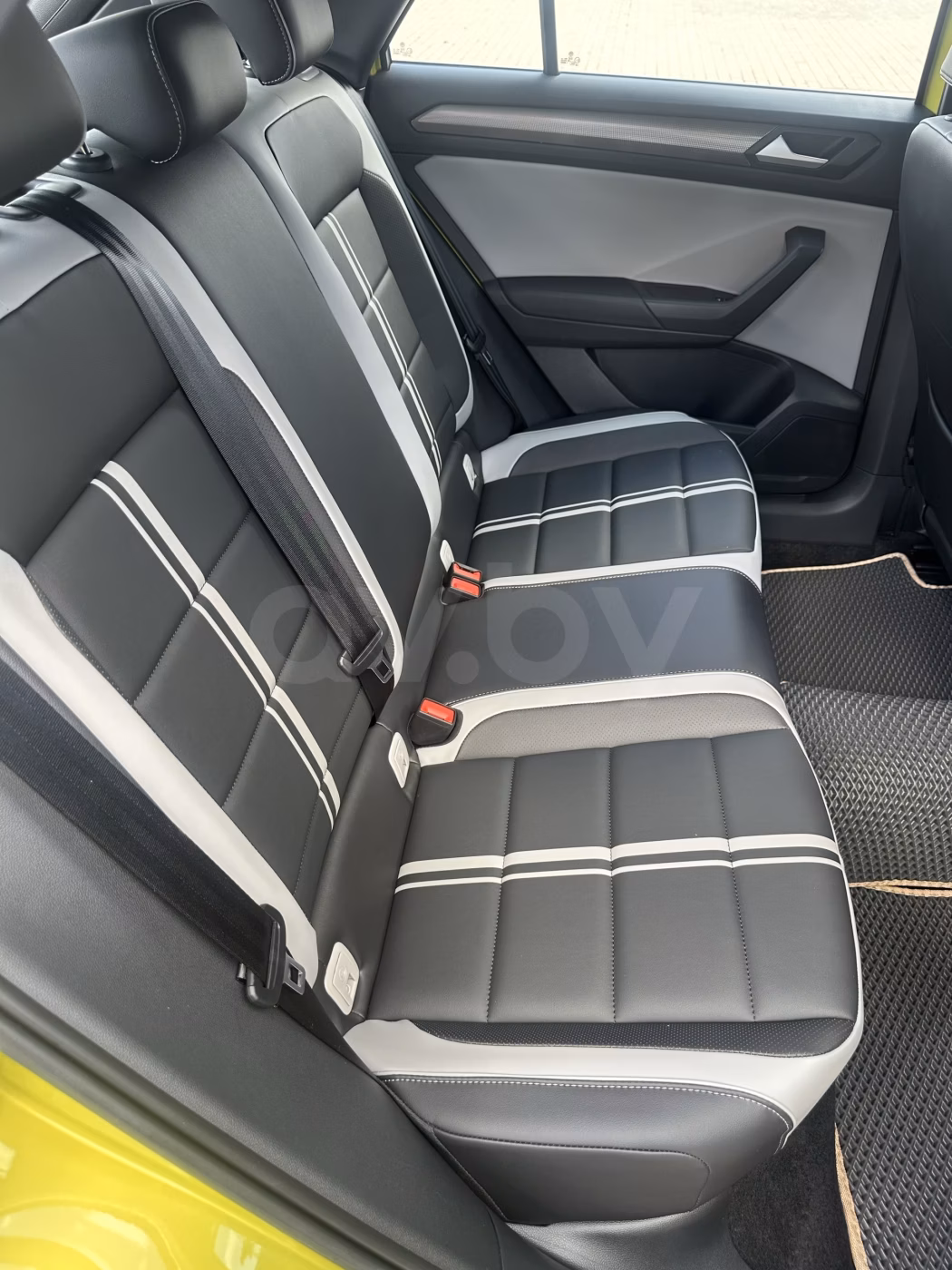 Volkswagen T-Roc фото 23