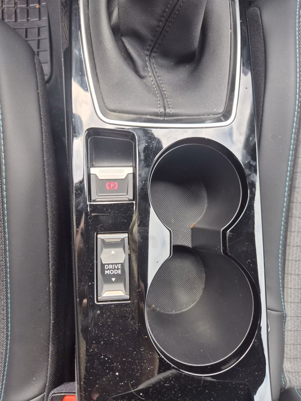 Peugeot 2008 фото 14