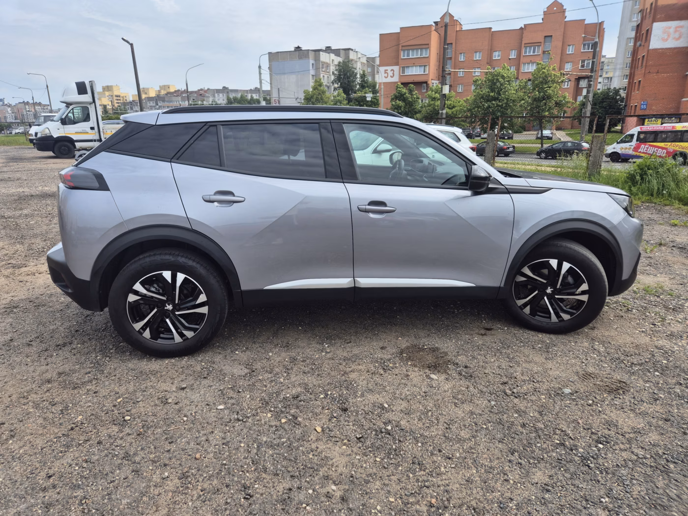 Peugeot 2008 фото 3