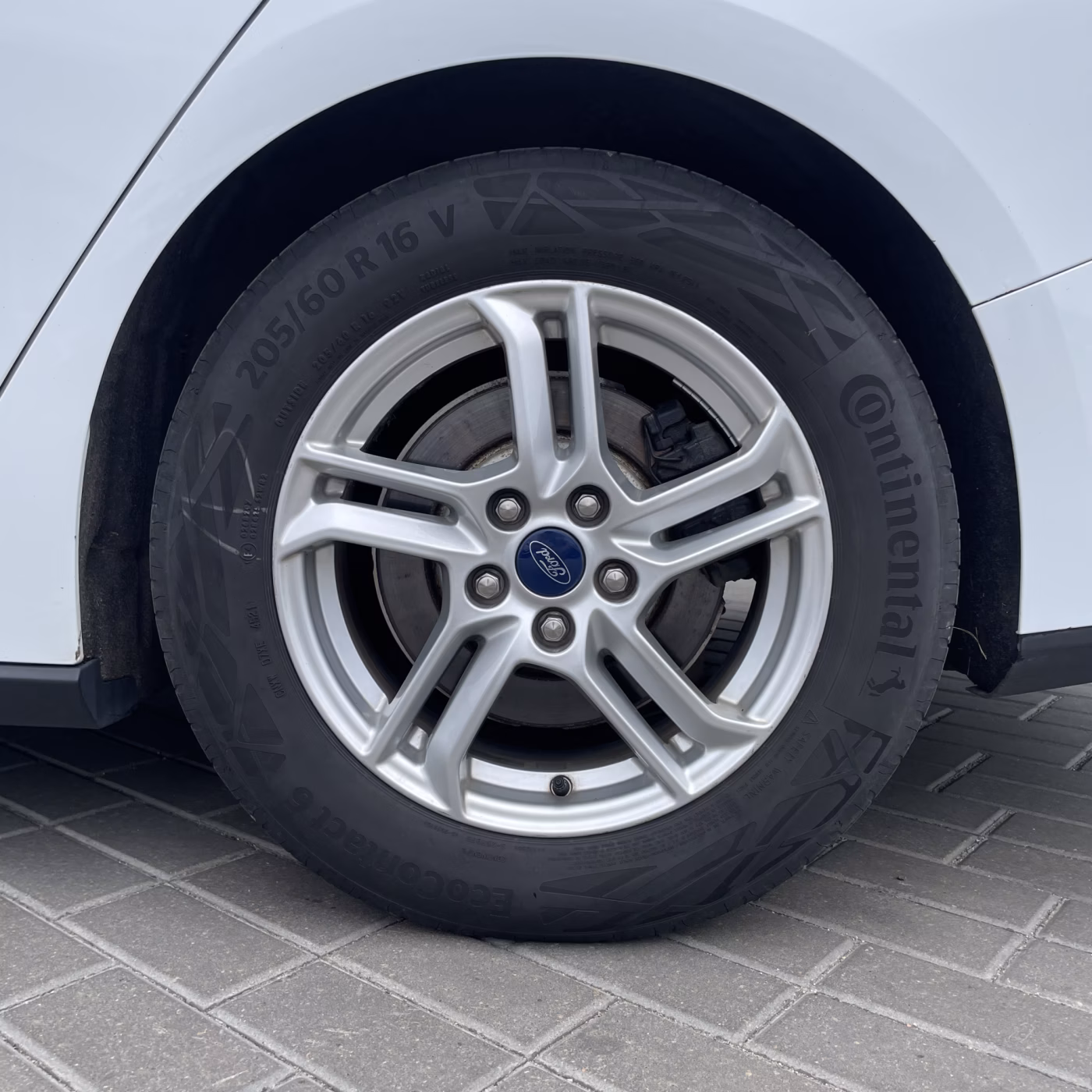Ford Focus фото 7