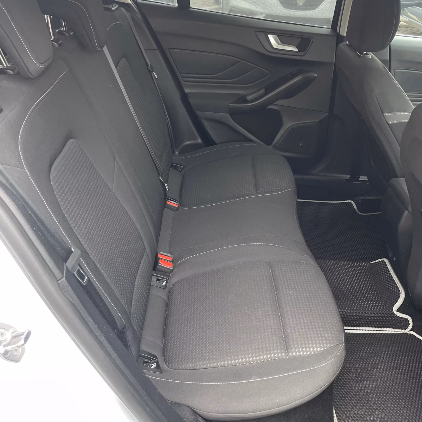Ford Focus фото 20