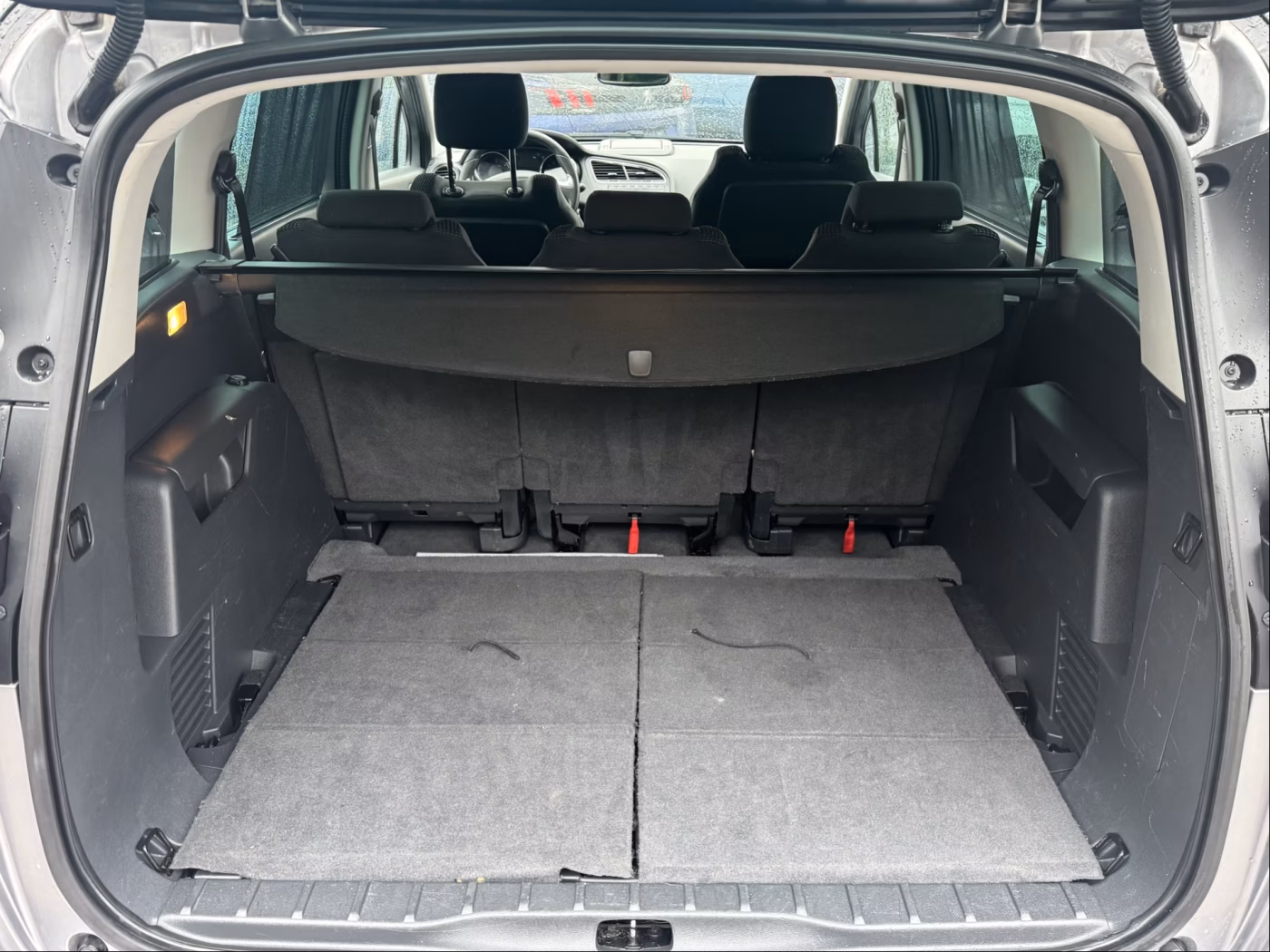Peugeot 5008 фото 14
