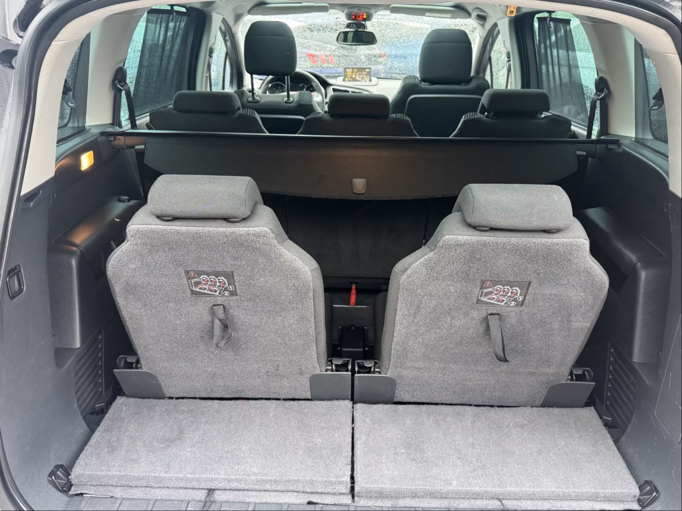 Peugeot 5008 фото 15