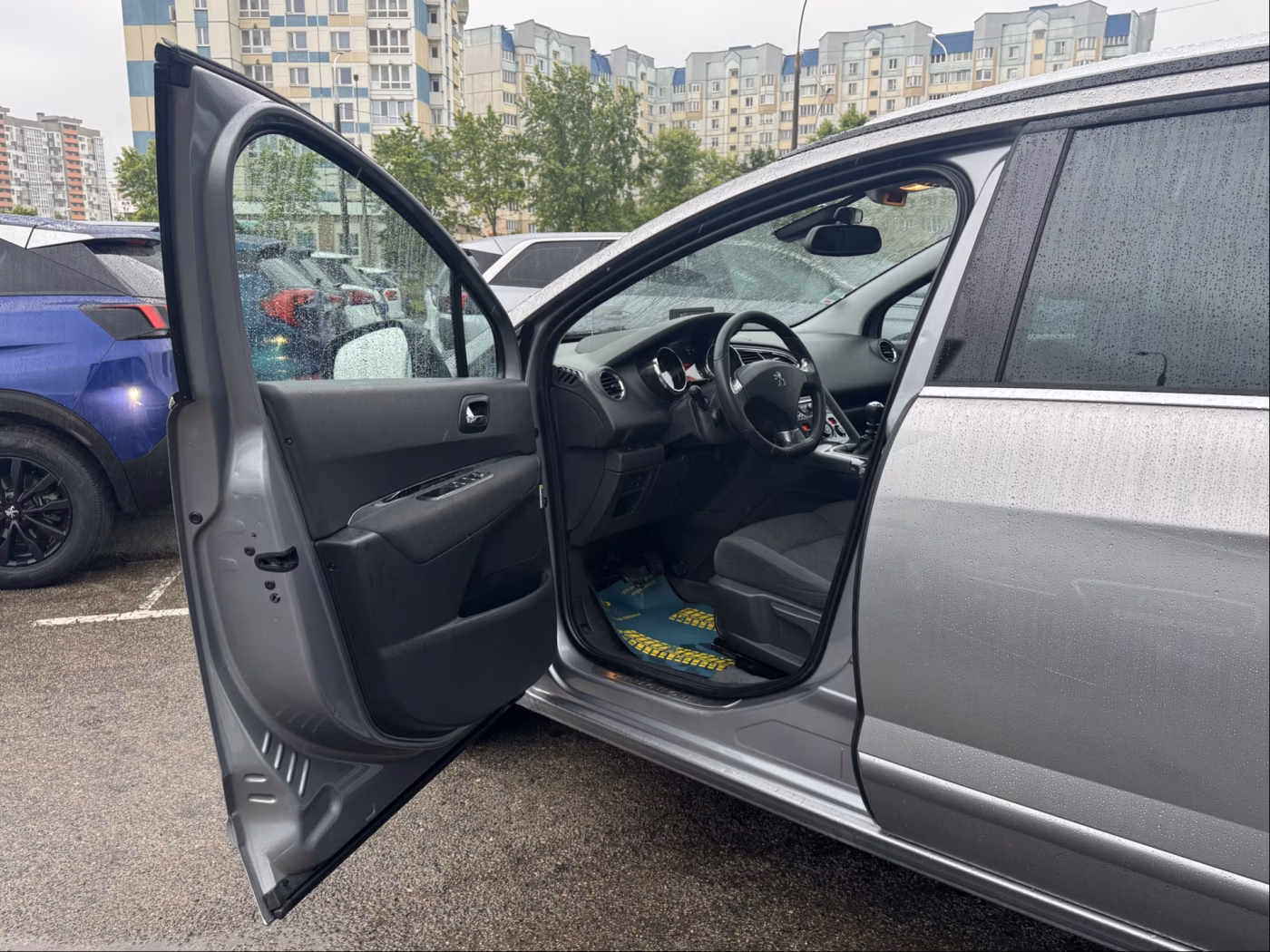 Peugeot 5008 фото 9