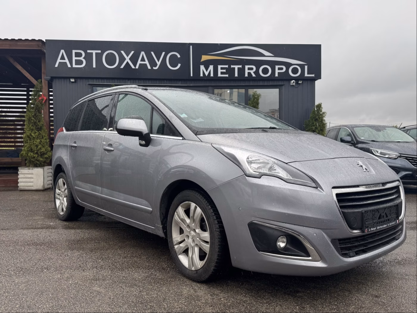 Peugeot 5008 фото 2