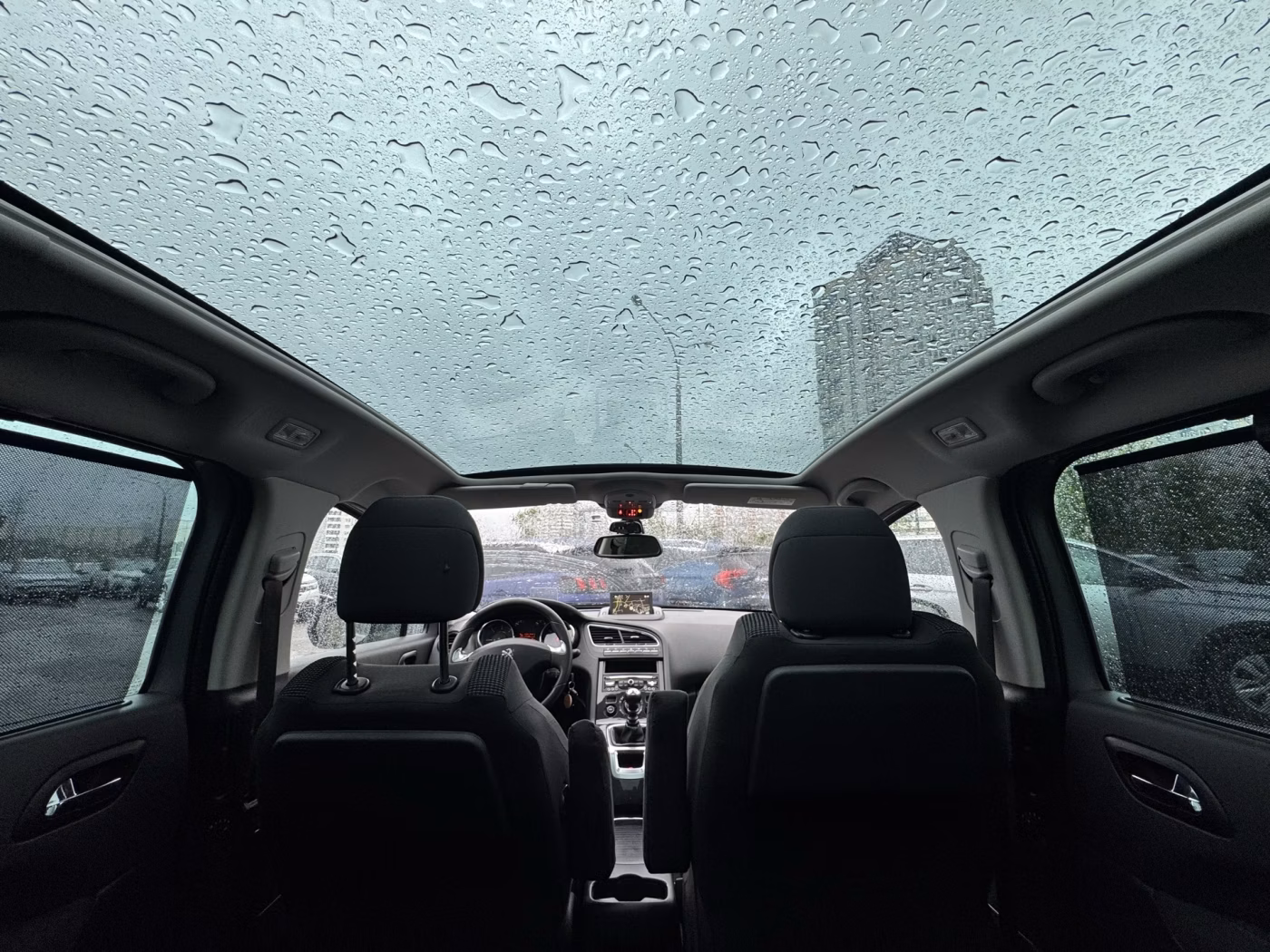Peugeot 5008 фото 26