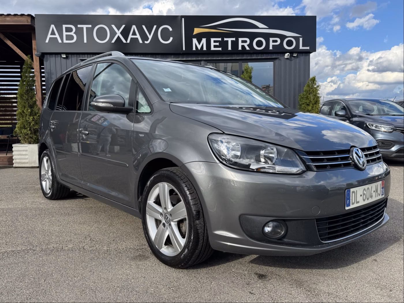 Volkswagen Touran фото 2