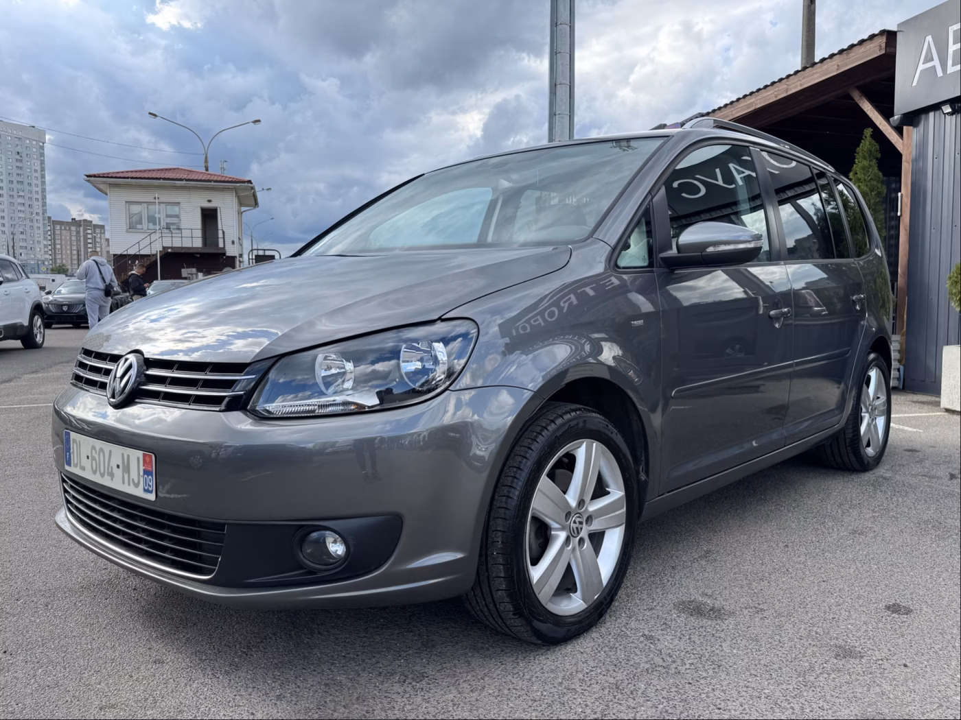Volkswagen Touran фото 3