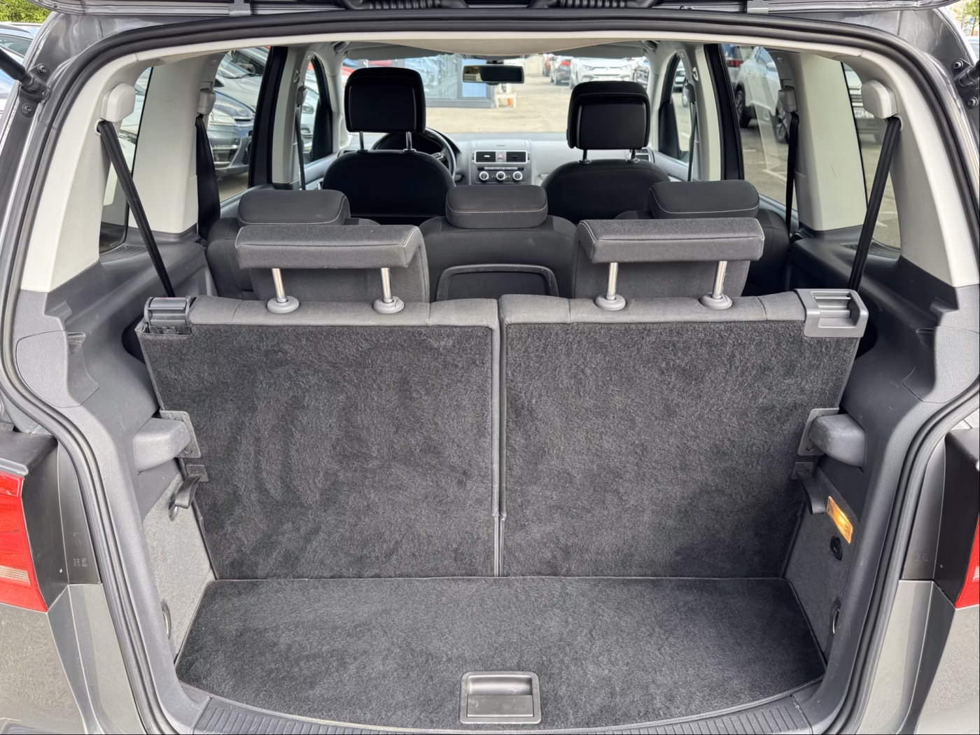Volkswagen Touran фото 15