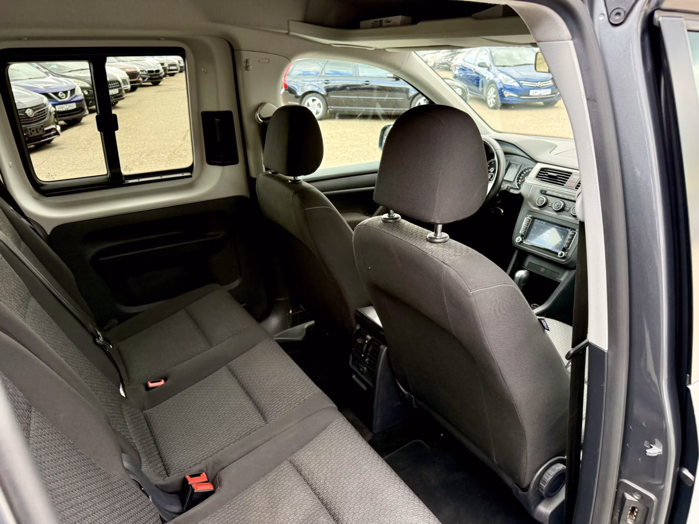 Volkswagen Caddy MAXI фото 16