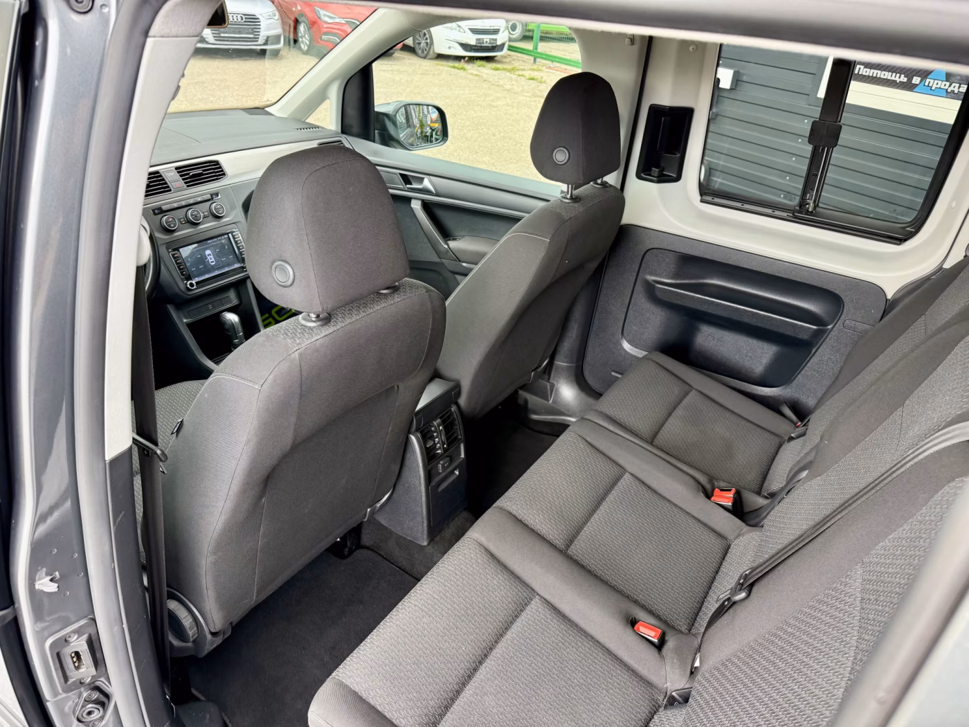 Volkswagen Caddy MAXI фото 12