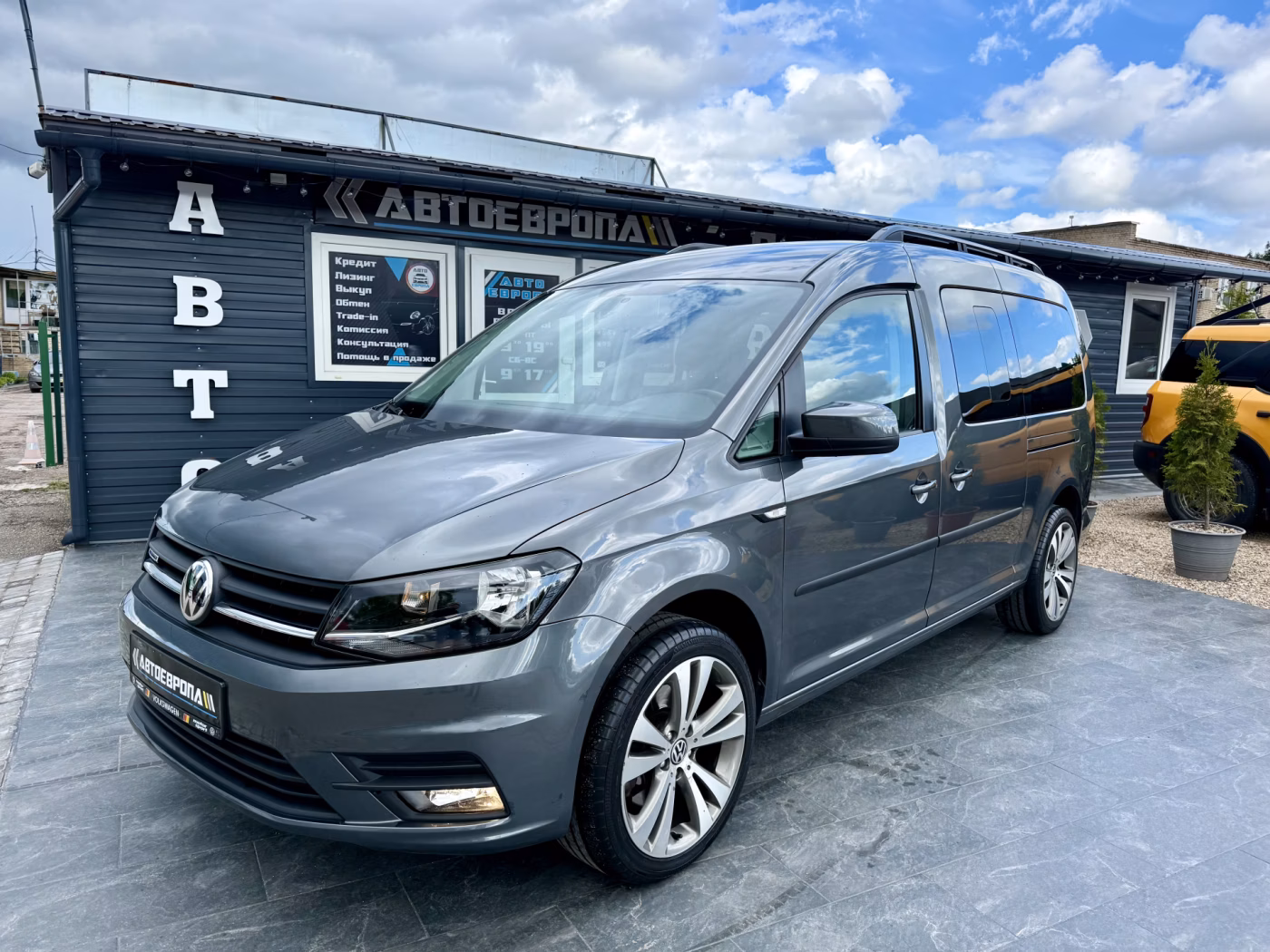 Volkswagen Caddy MAXI фото 2