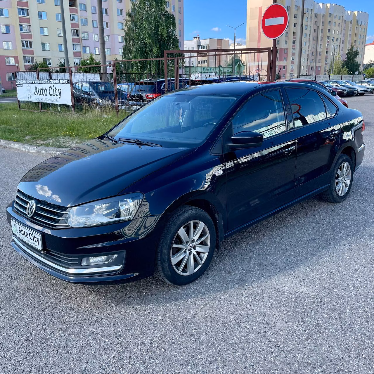 Volkswagen Polo Sedan
