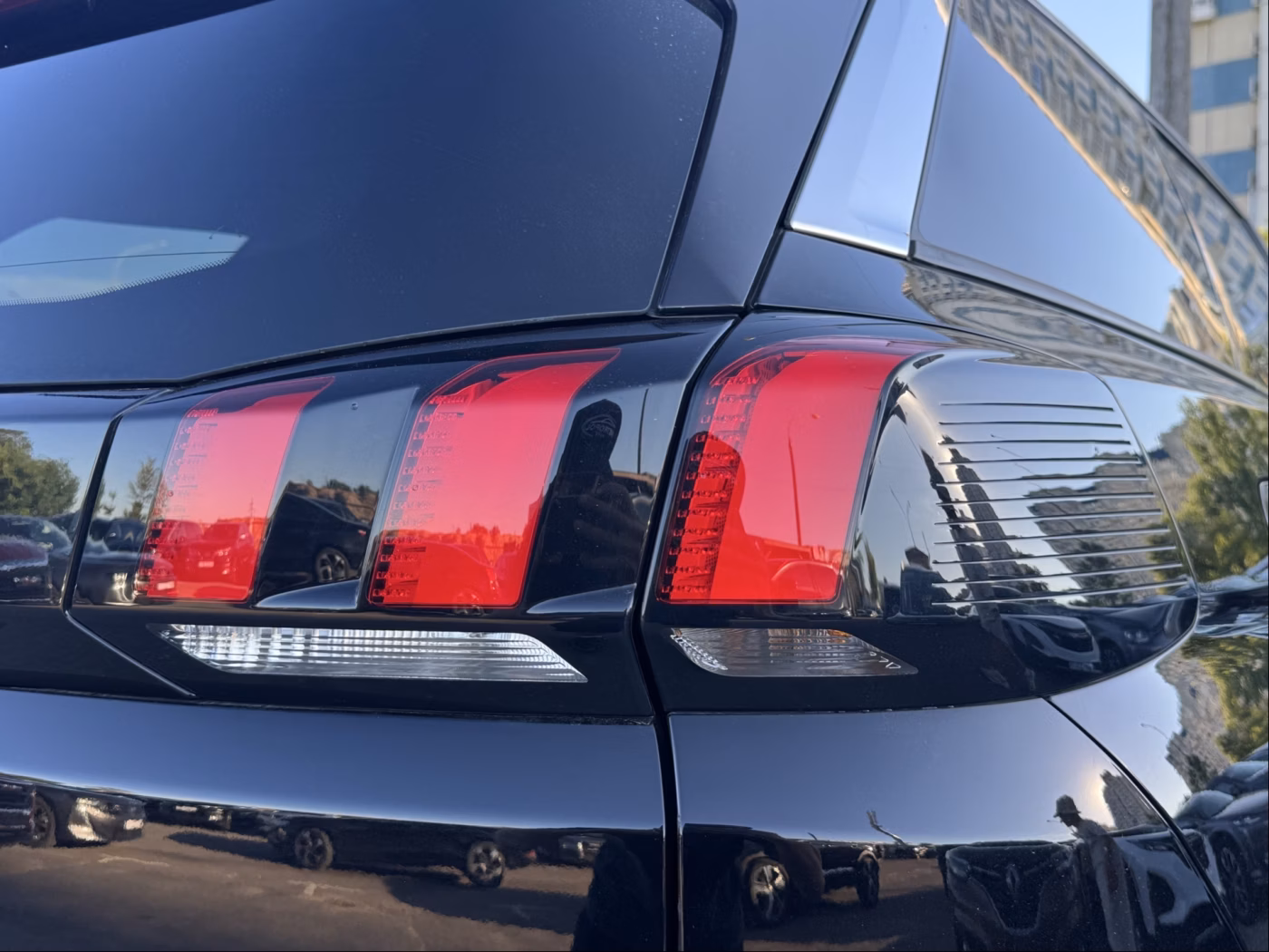 Peugeot 5008 фото 23